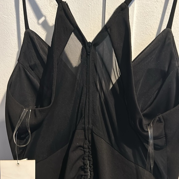 Emerald Sundae Black Dress Padded front back mesh zipper - Picture 4 of 8